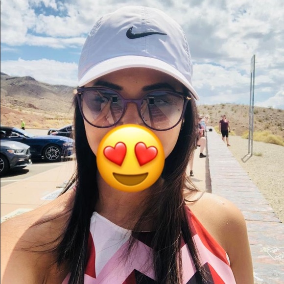 🚫SOLD🚫 JIMMY CHOO women’s sunglasses - Picture 2 of 7